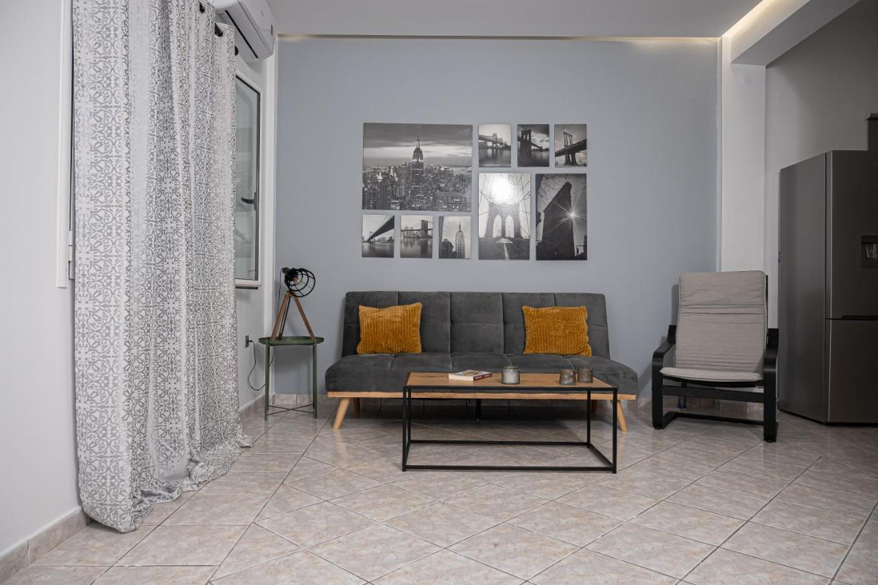 Thalia Apartment